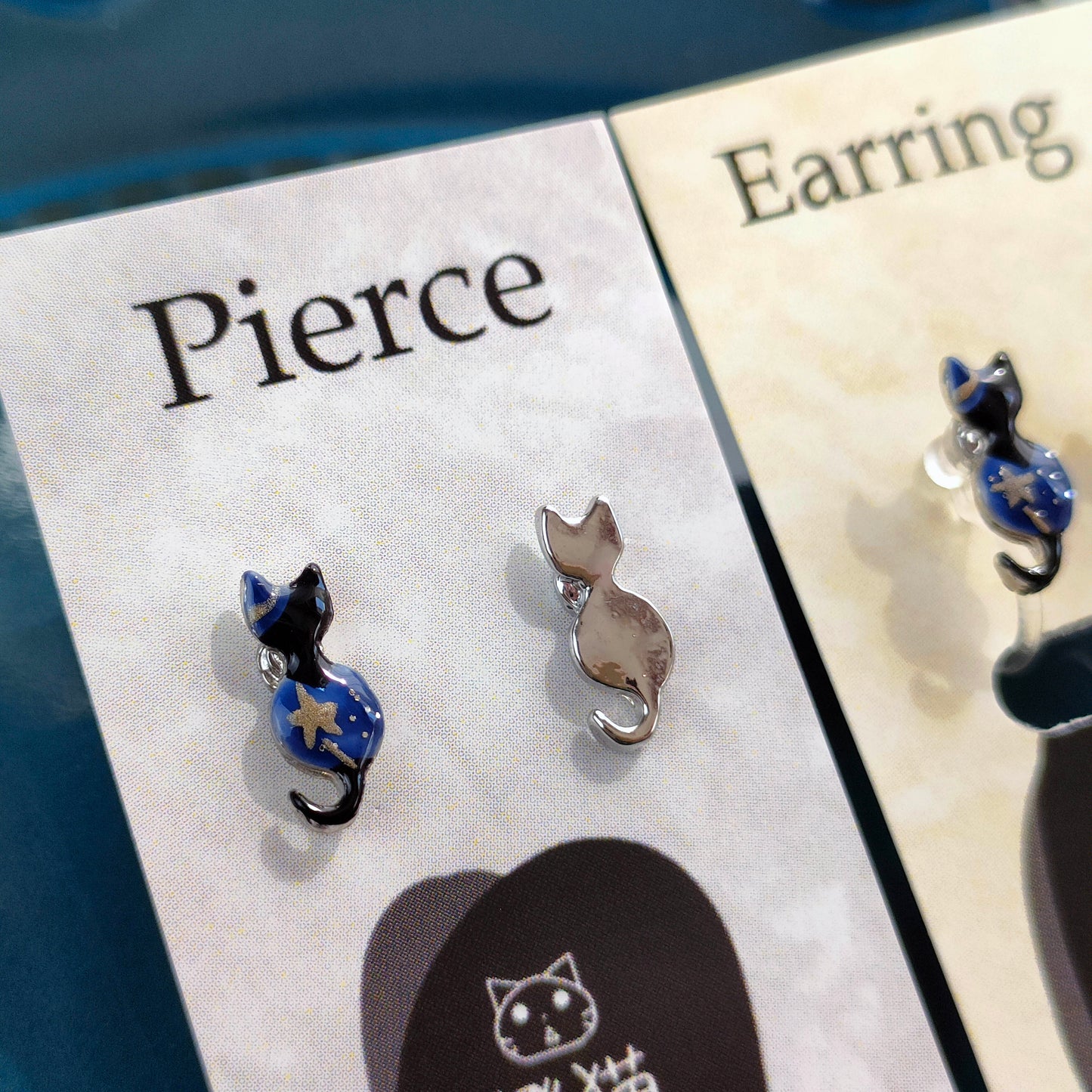 一番小さい猫 ピアス・イヤリング
