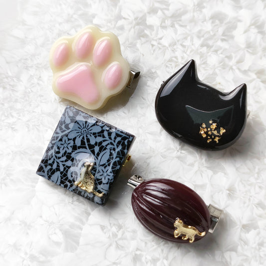 食べられないチョコレート缶 ブローチセット