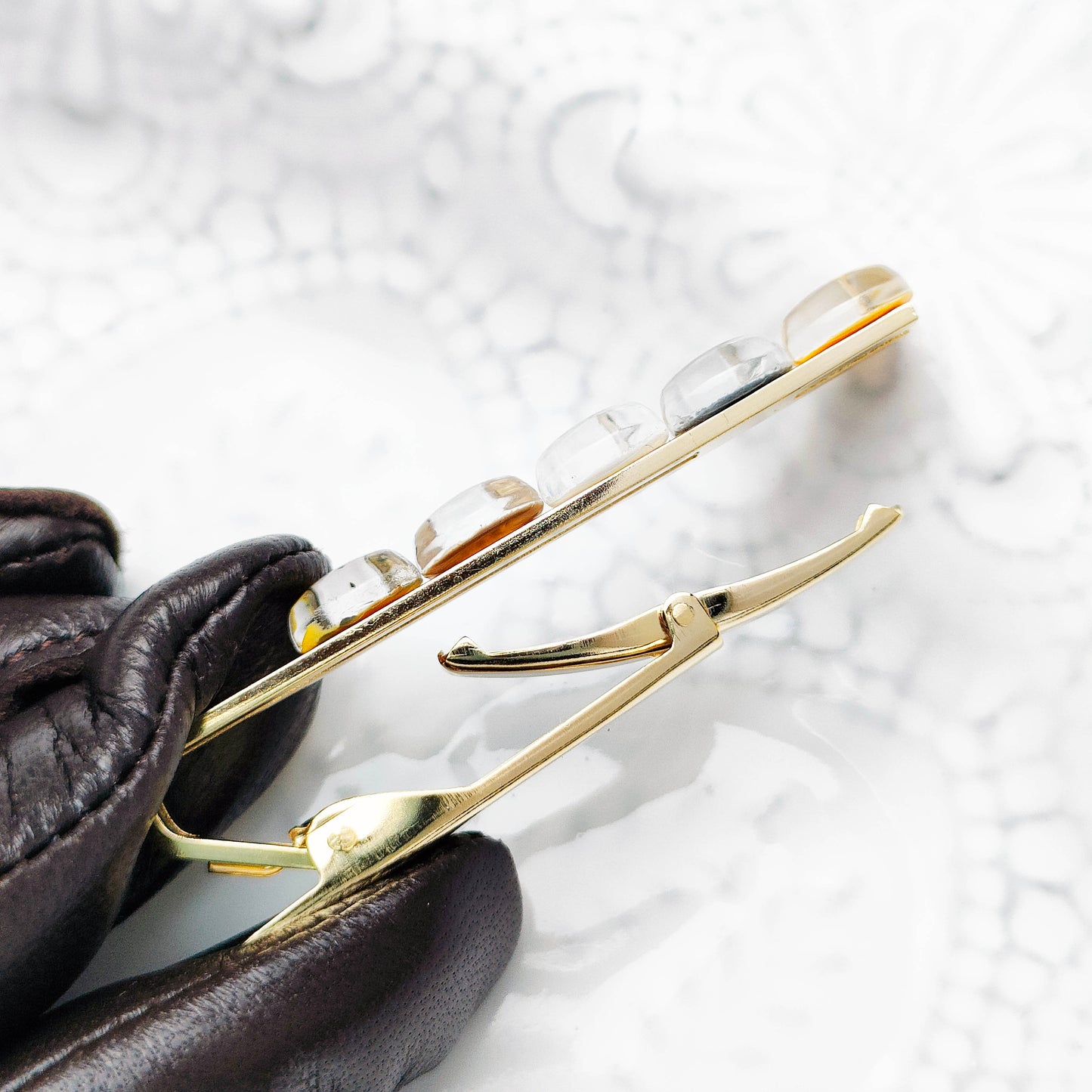 ガラスのぷっくり猫 5匹のネクタイピン
