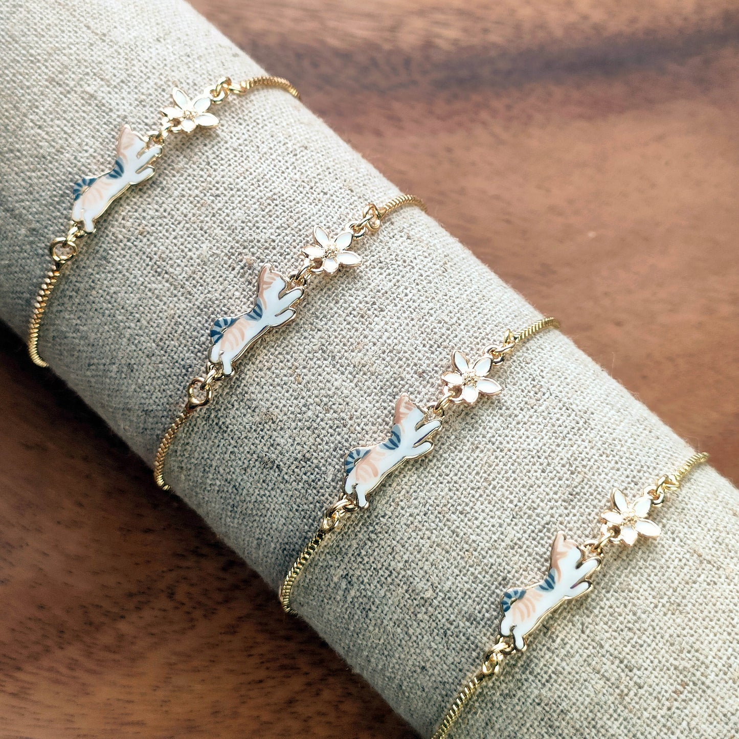 猫とお花見ブレスレット