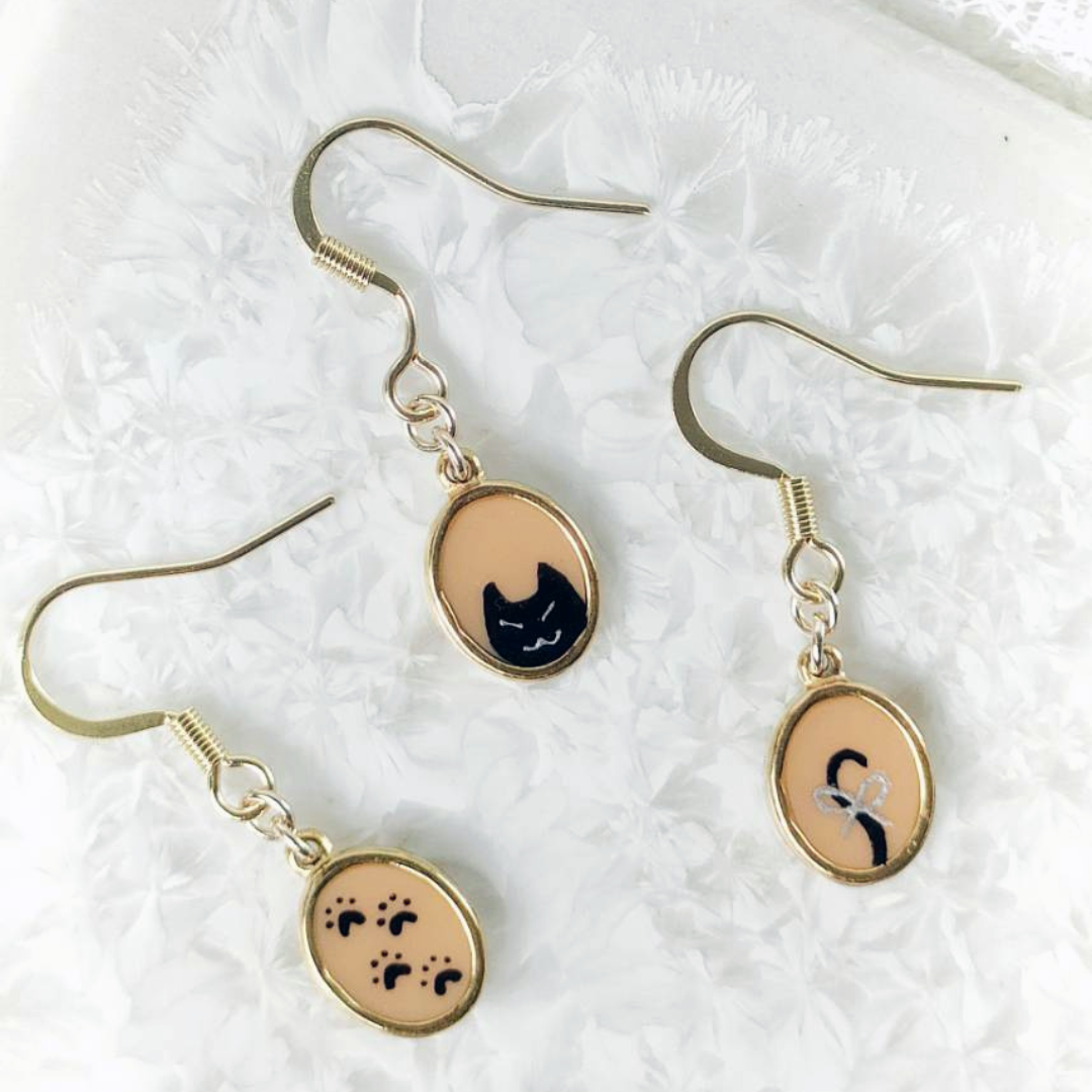 かぎしっぽの黒猫　セットピアス・イヤリング