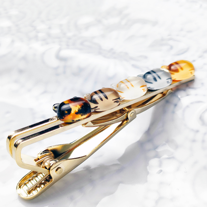 Plump glass cat bracelet