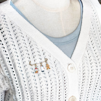 三毛猫と過ごすクリスマス ストールピン