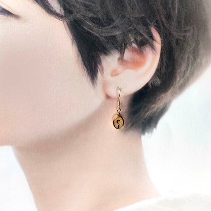 かぎしっぽの黒猫　セットピアス・イヤリング