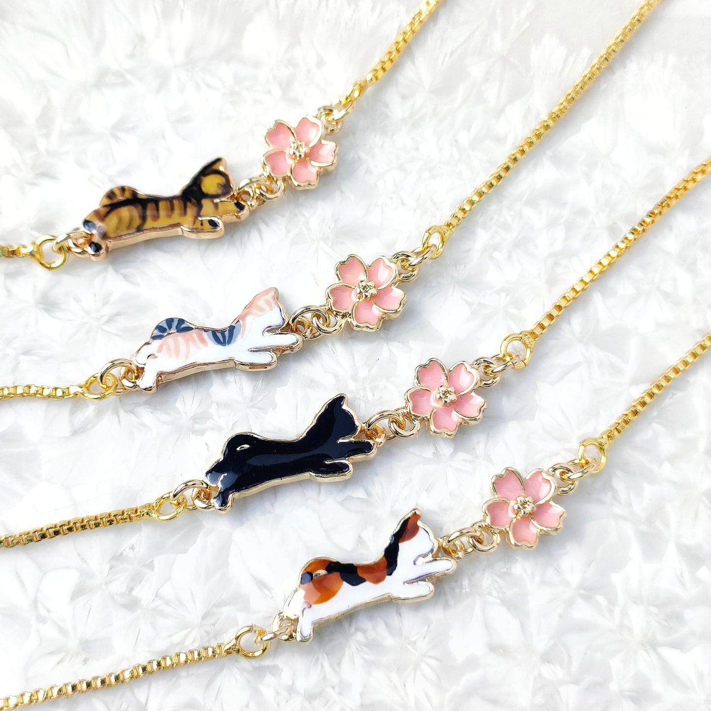 【4月限定】猫とお花見ブレスレット ＊ 桜