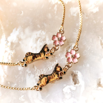 【4月限定】猫とお花見ブレスレット ＊ 桜